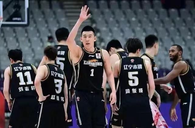 季后赛|CBA四消息！季后赛再生悬念，北京老谋深算，徐长锁执教受质疑