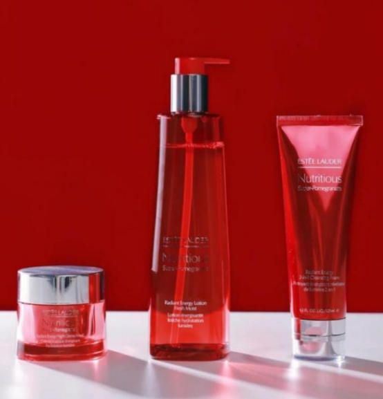 胶原蛋白 适合35岁以上女人用，祛斑美白精华液，补水保湿，让皮肤白嫩无暇