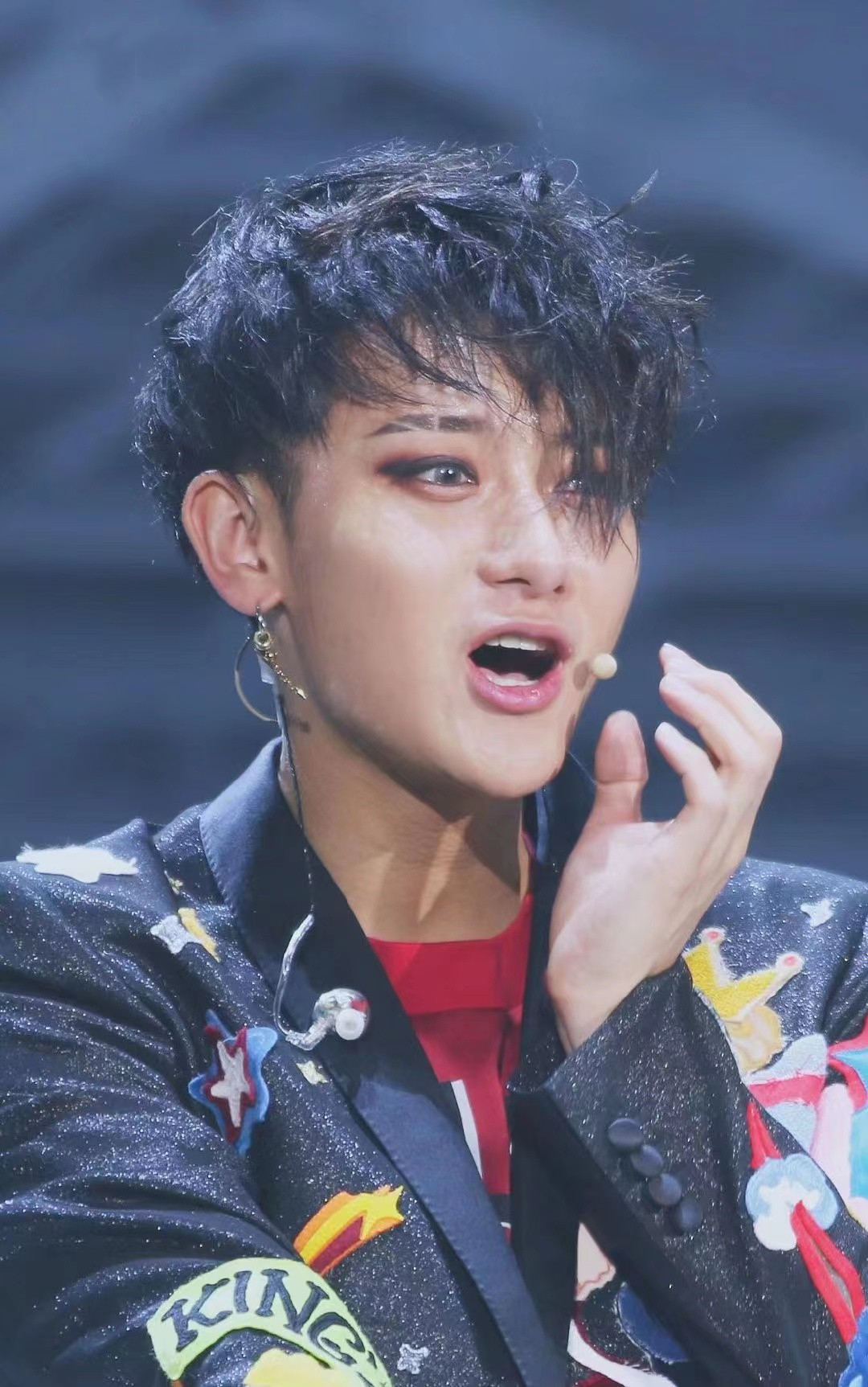 鹿晗|大浪淘沙10年，“归国三子”的淳朴，击穿了多少明星的“荒唐”