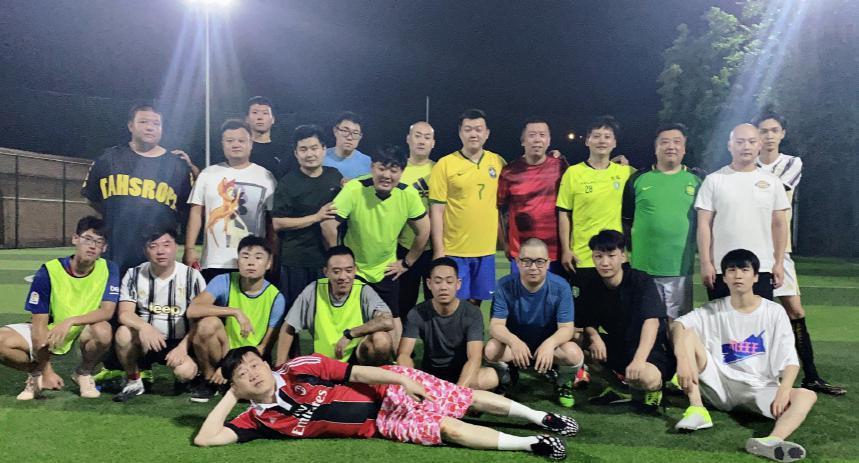 德云社|艺多不压身，在德云社演出不多的当下，有人却靠世界杯火了一把