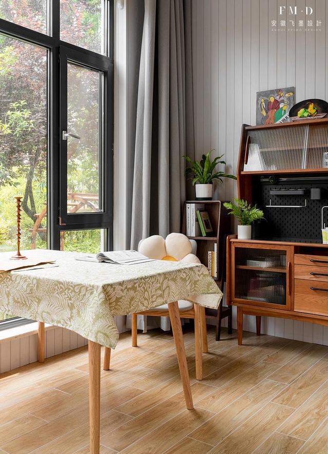 270㎡二手毛坯房,装成最简单温馨的现代日系风,一家四口其乐融融