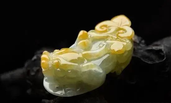 汽车|每块翡翠原石都是独一无二,加上大师的雕刻神力,绝世摆件诞生了!