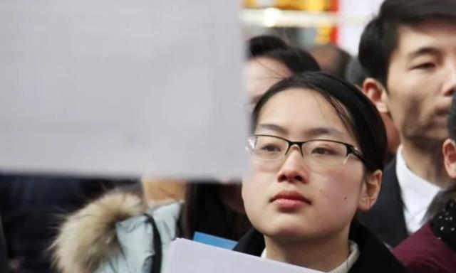 北京市|公务员省考“限制户籍”，被质疑保护当地人，对外省人不公平？