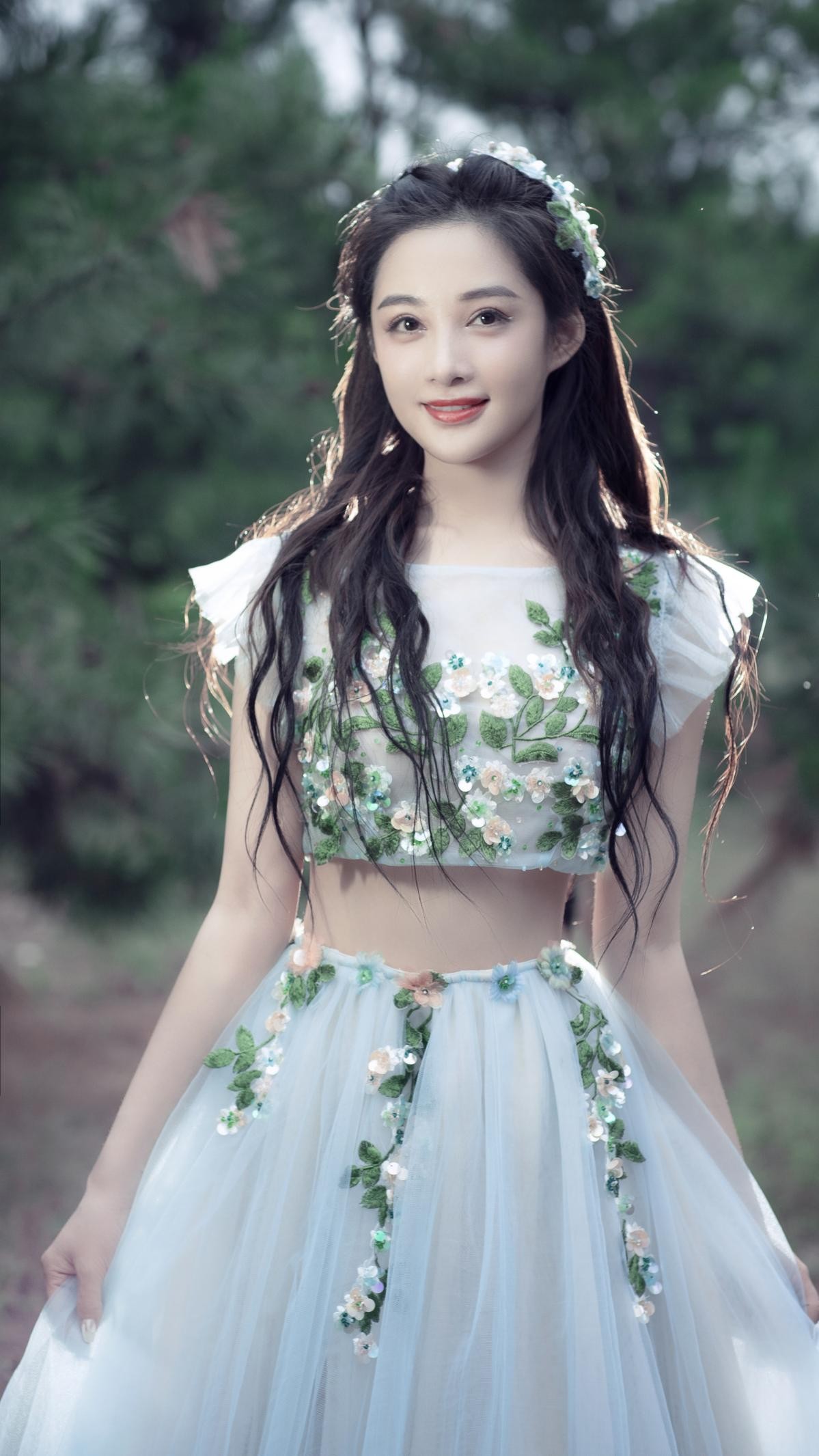 |孙嘉璐拍了七年戏，演过央视剧女主上过热搜，现在却在做这件事？