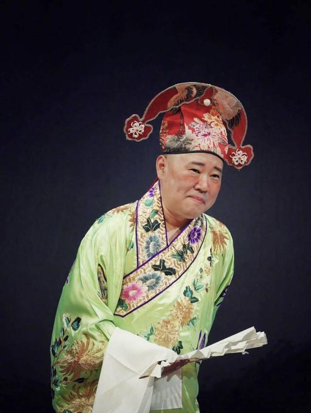 京剧|郭德纲京剧水平被质疑后频频晒与京剧名家合影,是打脸王珮瑜吗