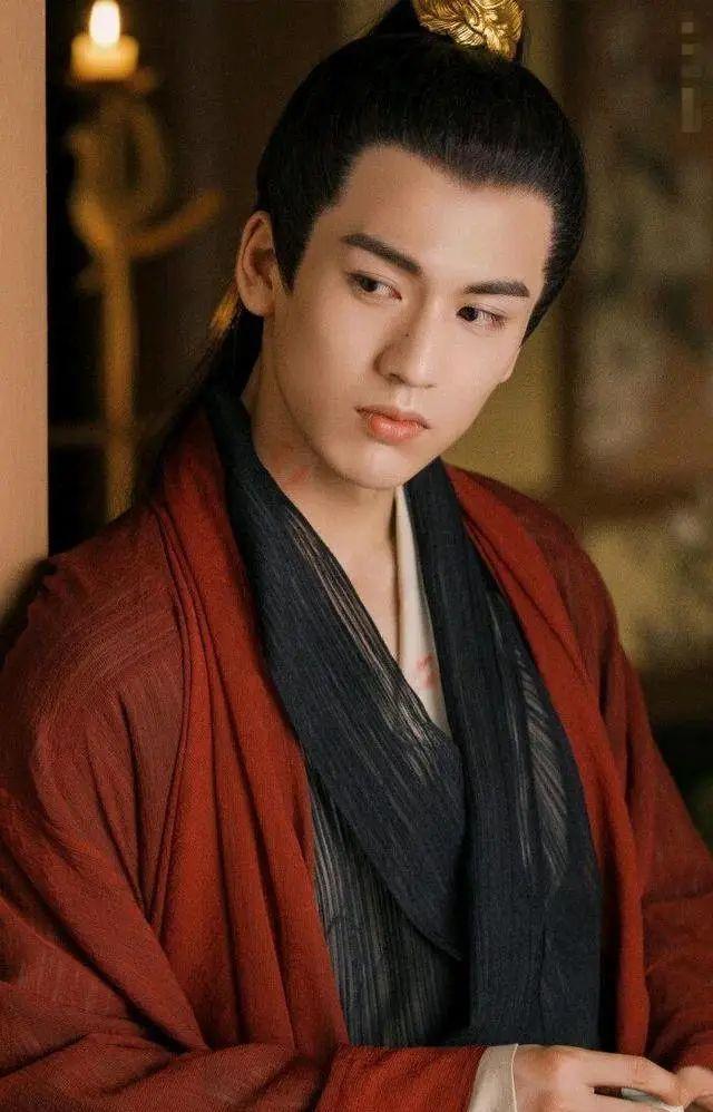 白梦妍|出道六年,她能大爆吗?