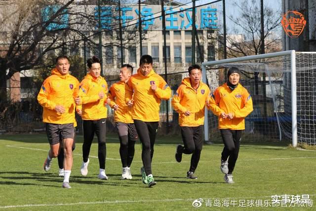 肯·伯奇|青岛海牛：主帅殷铁生已初步圈定新赛季名单，外援入境在推进中
