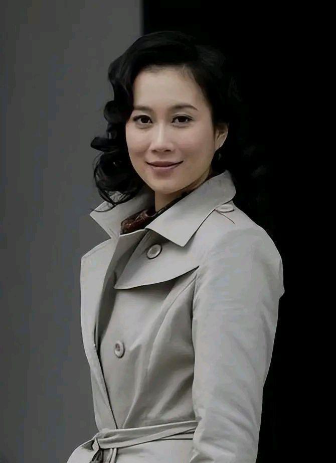 陈莎莉|有的演员演技惊人，却被长相拖累，一张“凶”脸导致戏路受限