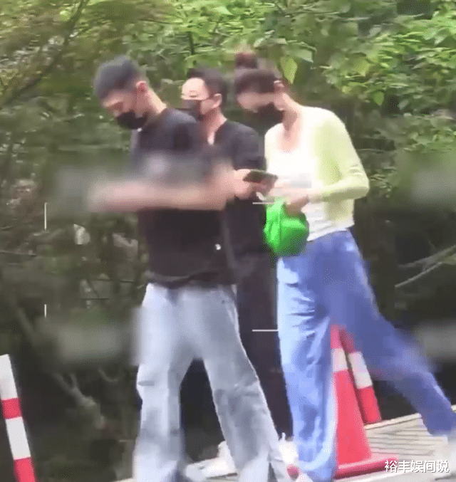 汪小菲|汪小菲张颖颖同游重庆！穿情侣鞋秀恩爱，网友催促两人赶紧结婚