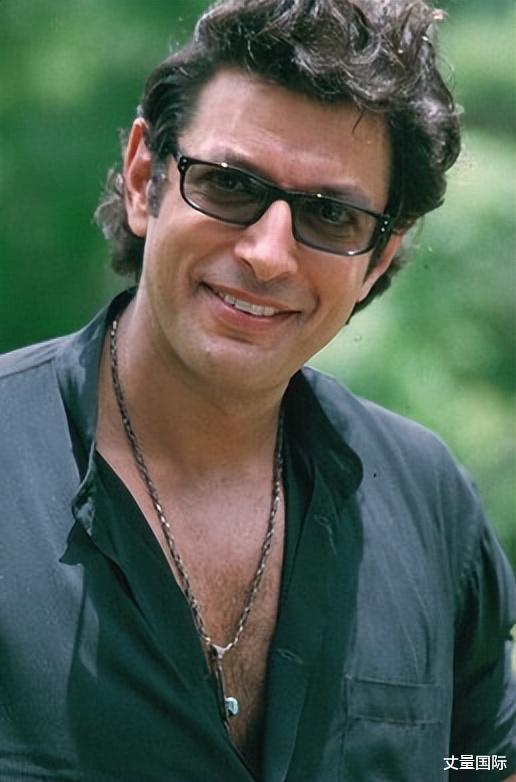 马尔科|《侏罗纪》马尔科姆博士从年轻帅到老，如今满头白发依然超迷人