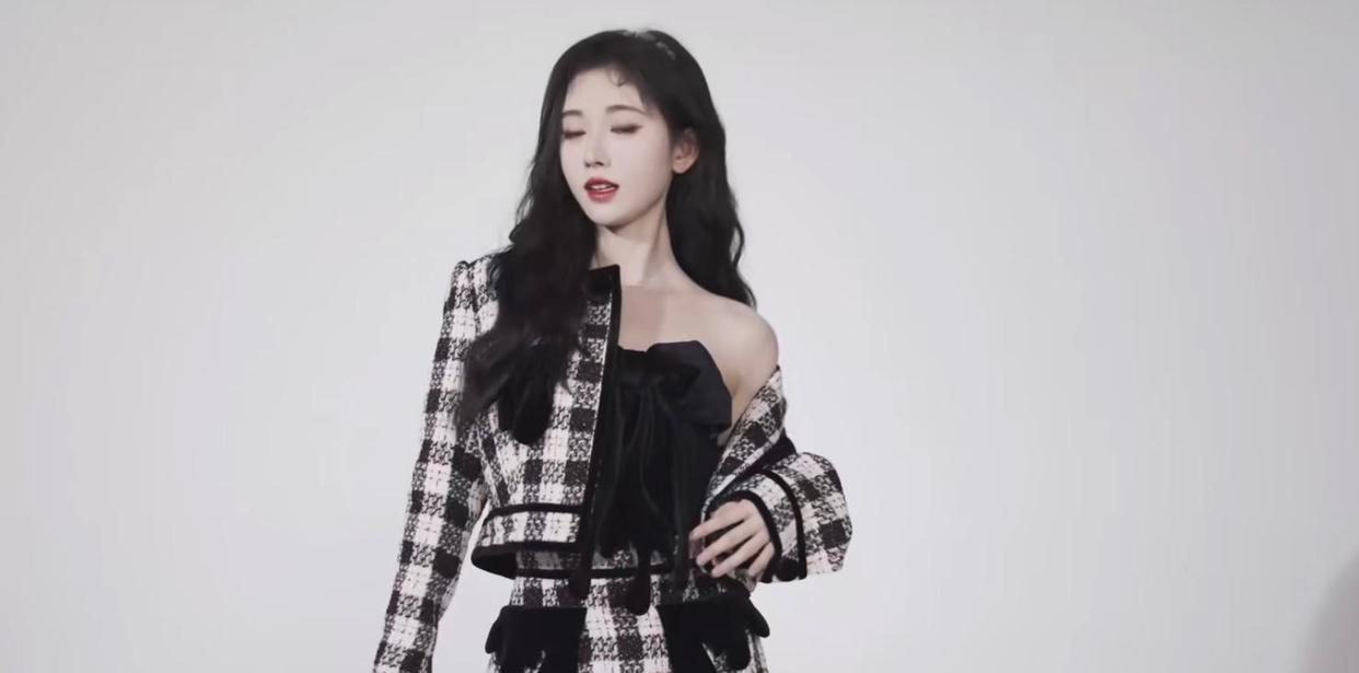 鞠婧祎|鞠婧祎百变秋日大片,本人:库存一下,粉丝:看了我会疯