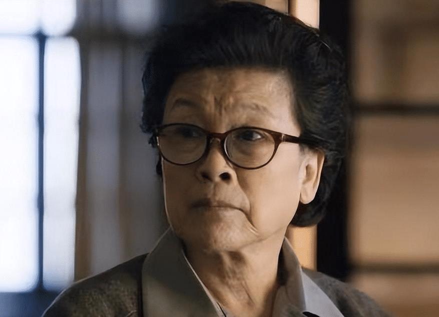 刘涛|不会演“女干部”就别尬演，把刘涛、吴越和万茜放一起，差别就出来了