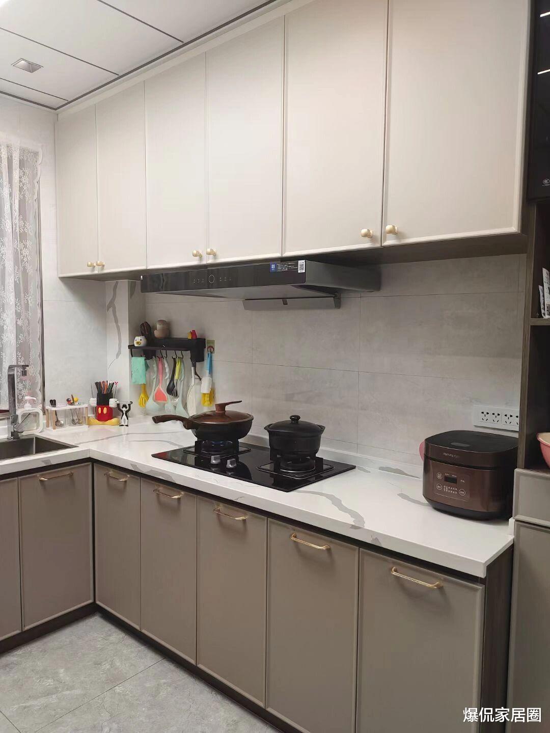 房子住了6年,70后阿姨家“干净如新”,看到她家厨房:学到了!