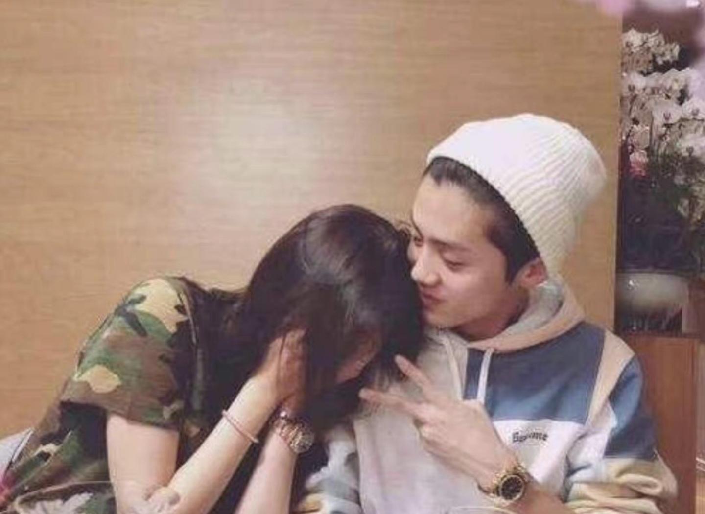 鹿晗|曝鹿晗关晓彤感情出问题，狗仔晒男星酒店亲密照，内涵鹿晗虞书欣