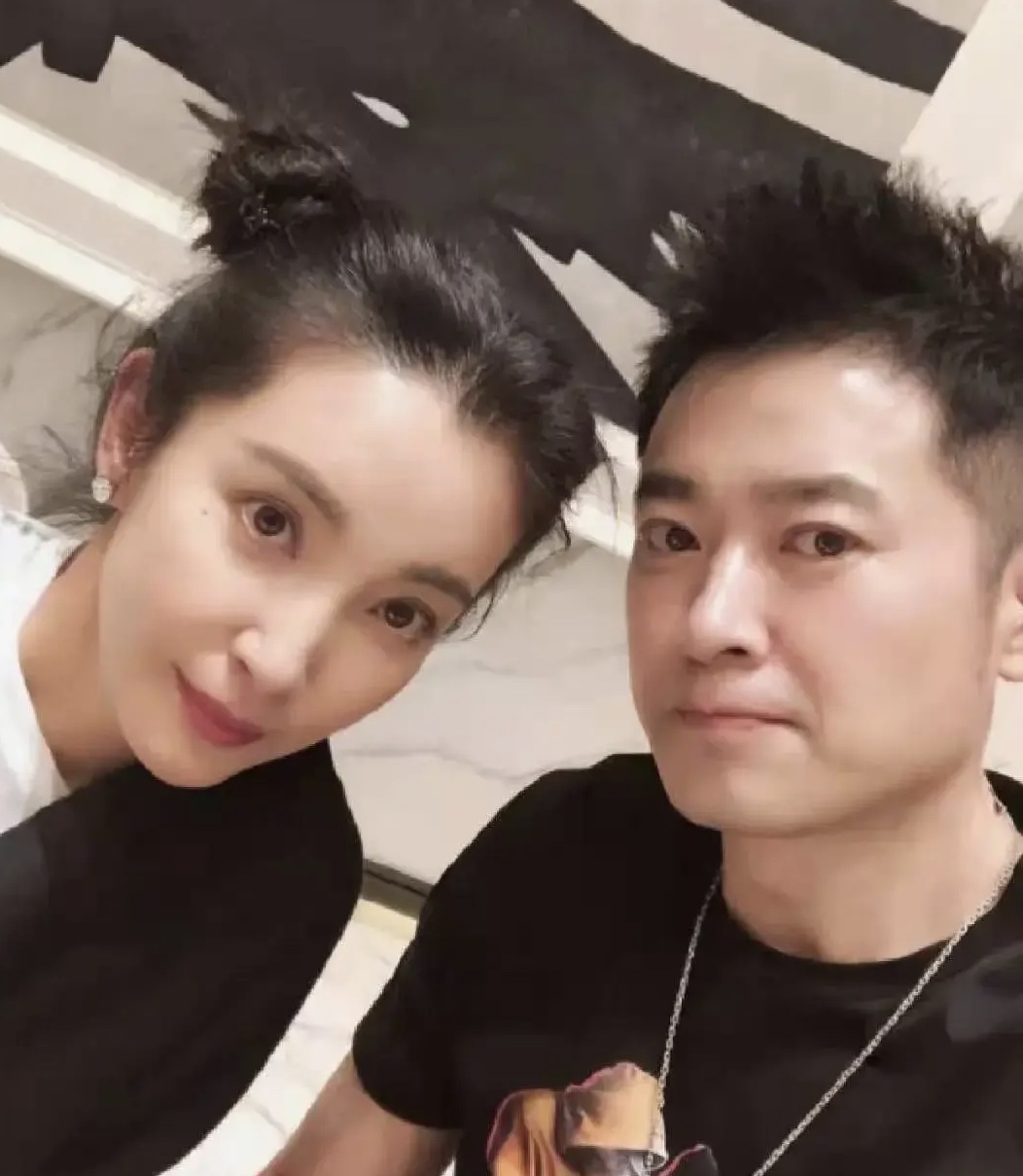 李冰冰|当年任泉借李冰冰3万，还钱的时候，李冰冰说要4万