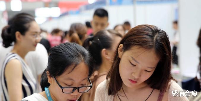 招聘|“中国烟草”2023招聘开始，六险二金正式编制，年薪超过6位数