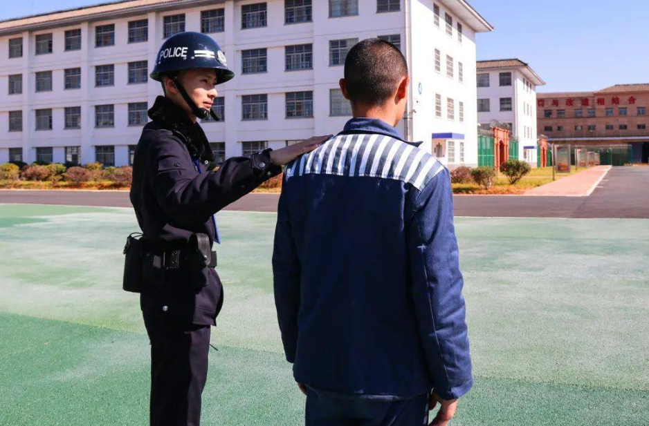 鲁班|编外狱警扩大招聘,工作轻松福利多,为何过来人奉劝谨慎报名