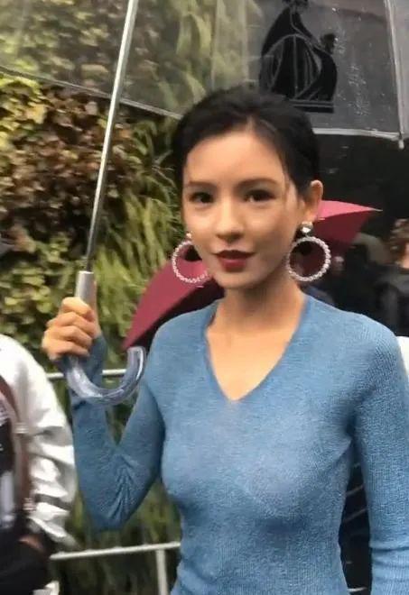 Angelababy|11位女星身材，杨颖苗条，鞠婧祎娇小