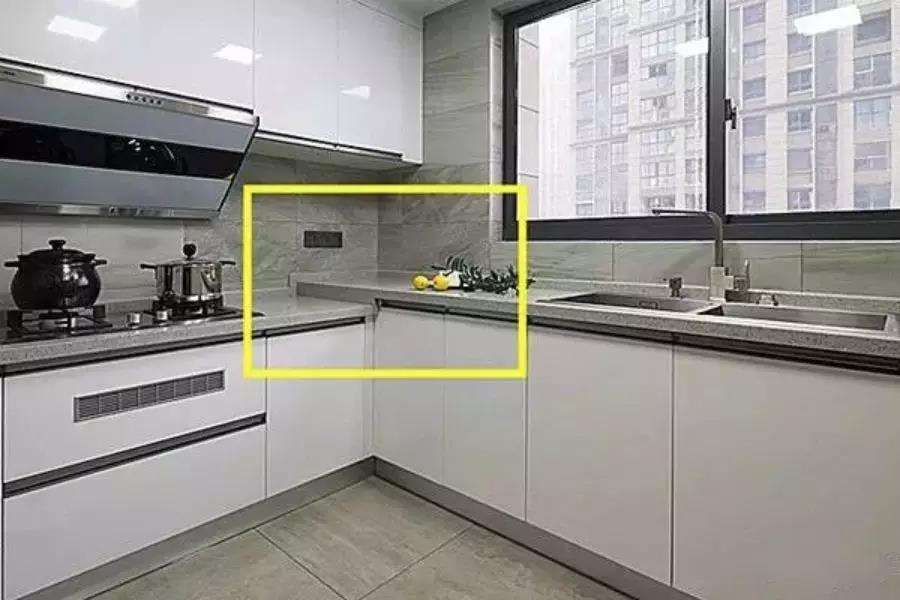 厨房不一定越大越好！学年轻人这么布置，干净整洁还高级