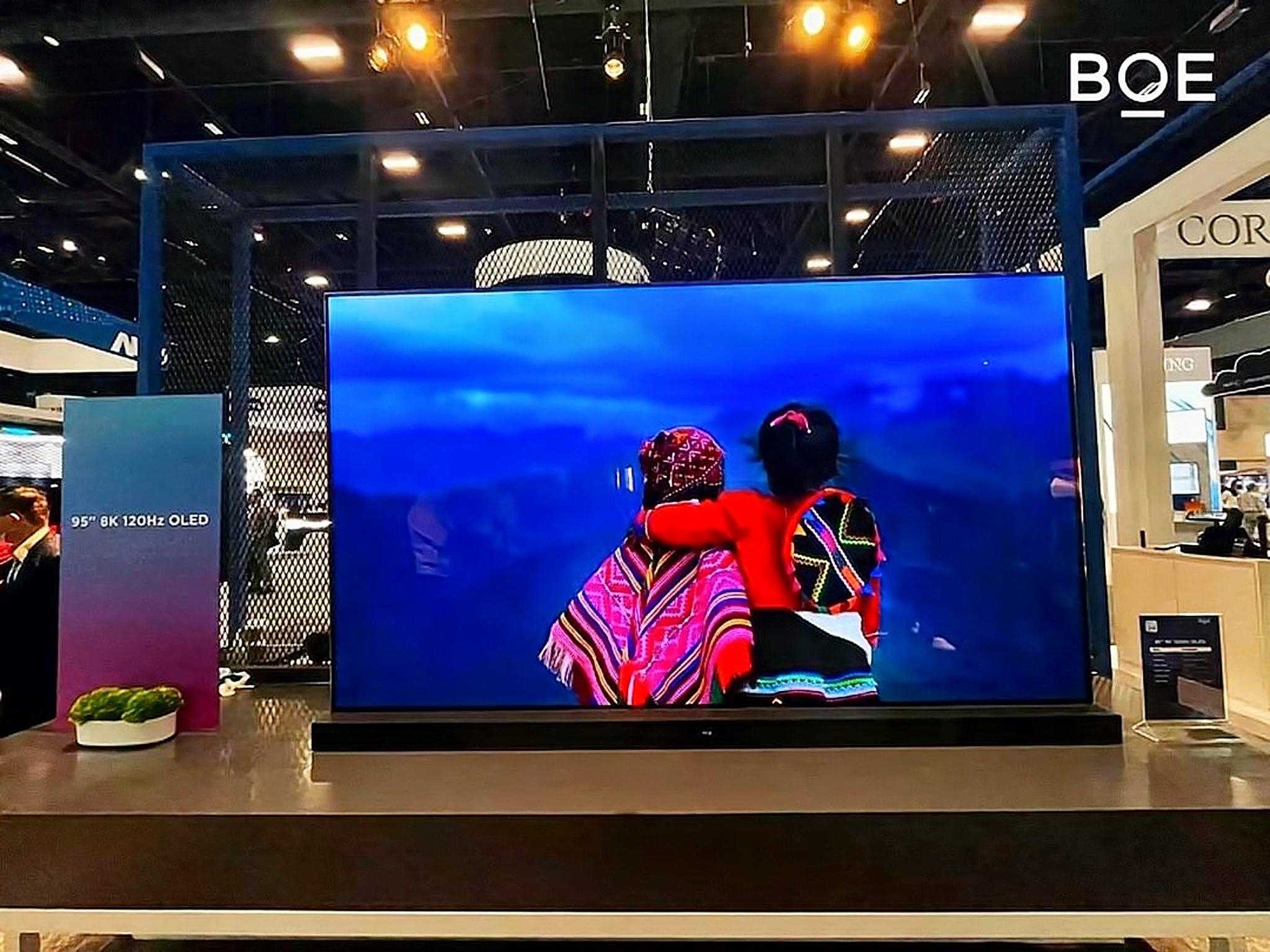 三星|三星苹果OPPO三大机型屏幕对比，国产OLED技术支棱起来了？