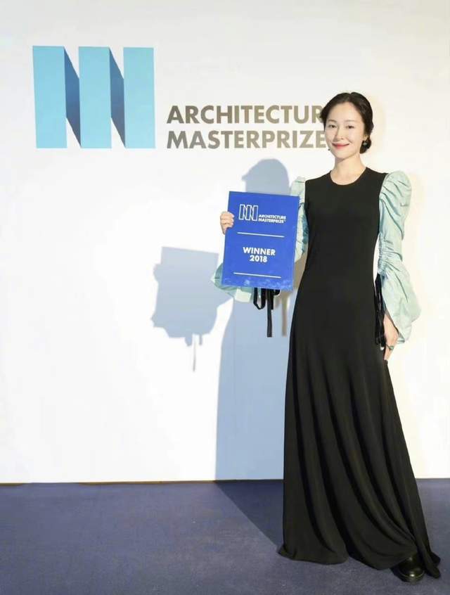 江一燕|小三风波、与邓超幽会、喊陈道明爸爸、隐婚产女的江一燕情史太乱