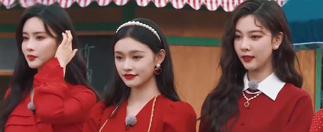 奔跑吧10|《奔跑吧10》首播满屏尴尬，煽情尬笑掩盖游戏无聊，2位新MC抢眼