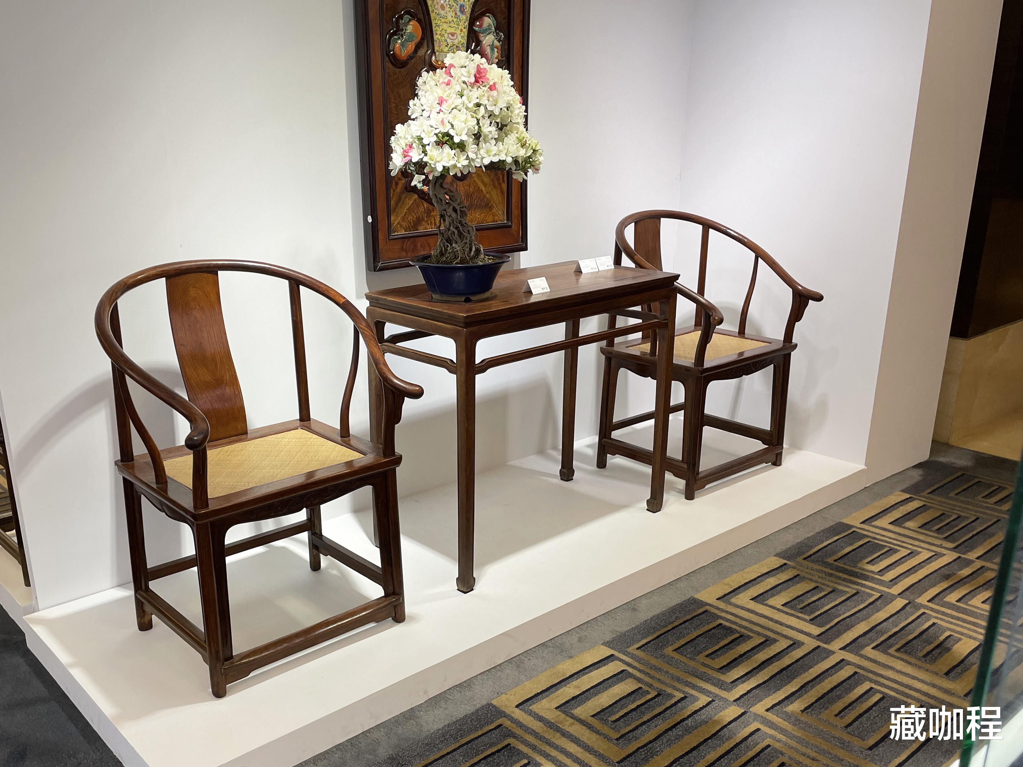 高拱|直枨、罗锅、高拱和霸王枨,明式黄花梨桌四部曲