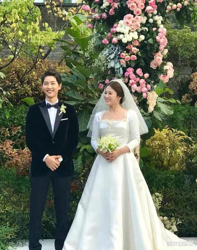 孙艺珍|高定变淘宝风！孙艺珍4套婚纱57万，被吐槽材质低廉，不如宋慧乔