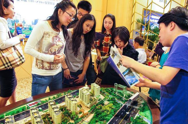 房价|2022年把“存款变房产”,是聪明还是犯傻?马光远一席话点醒众人