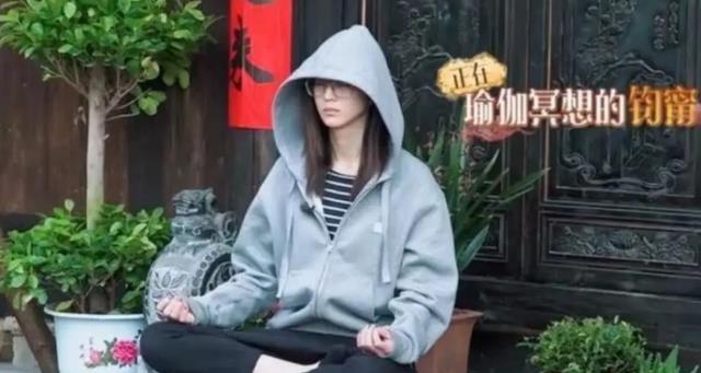 |明星的养生妙招，周迅早起磕牙50下，海清热衷针灸