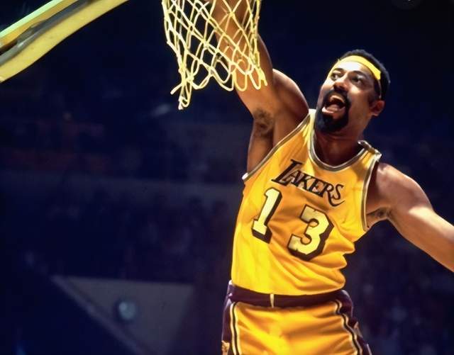篮球|一场出手48次！盘点NBA季后赛十大单场最高：篮球皇帝多次上榜！