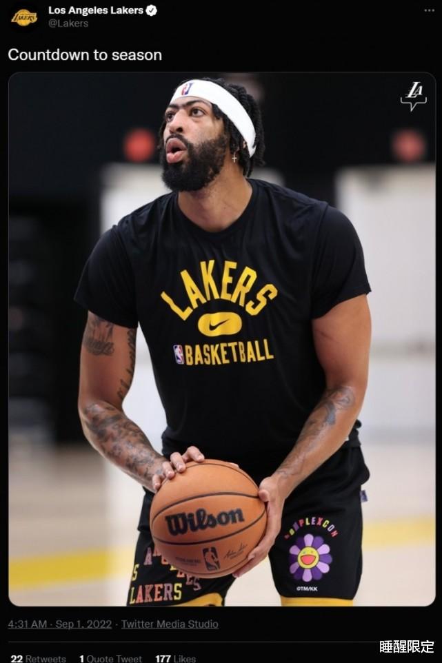 NBA一夜16大动态:湖人拒绝威少4换3交易 库里大学球衣正式退役