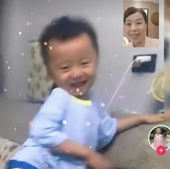 情景剧|田静做志愿者，给弟弟捅嗓子，被疑是表演的情景剧，莫让善人心寒