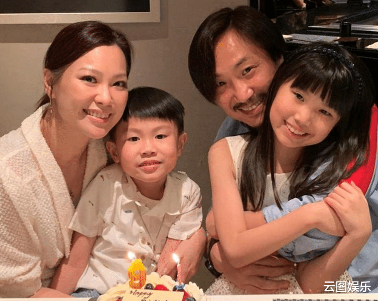 郑中基|郑中基为8岁儿子庆生!一家四口同框很温馨,爱子高颜值像妈妈
