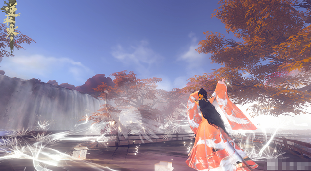 金陵十三钗|金陵十三钗里的小暮转型做Coser，发了几条黑丝宅舞后，粉丝涨到30万