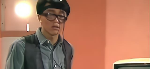 周星驰主持了六年儿童节目,风格像张全蛋测评,修炼演技一举成名