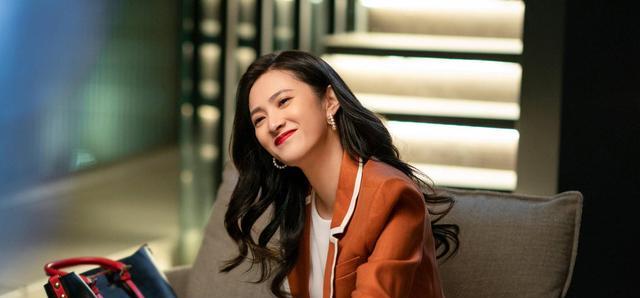 顾念|《玫瑰之战》：许倩妮入天伦乾坤，与丰盛、顾念成对手却气氛融洽