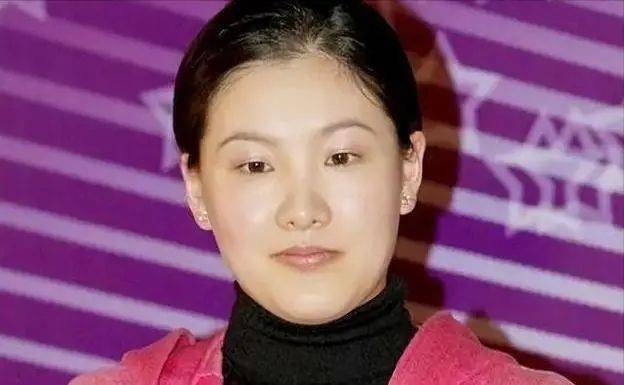 伏明霞|跳水皇后和百亿老公分手?昔日奥运冠军嫁大26岁老头,老公还爱上闺蜜?