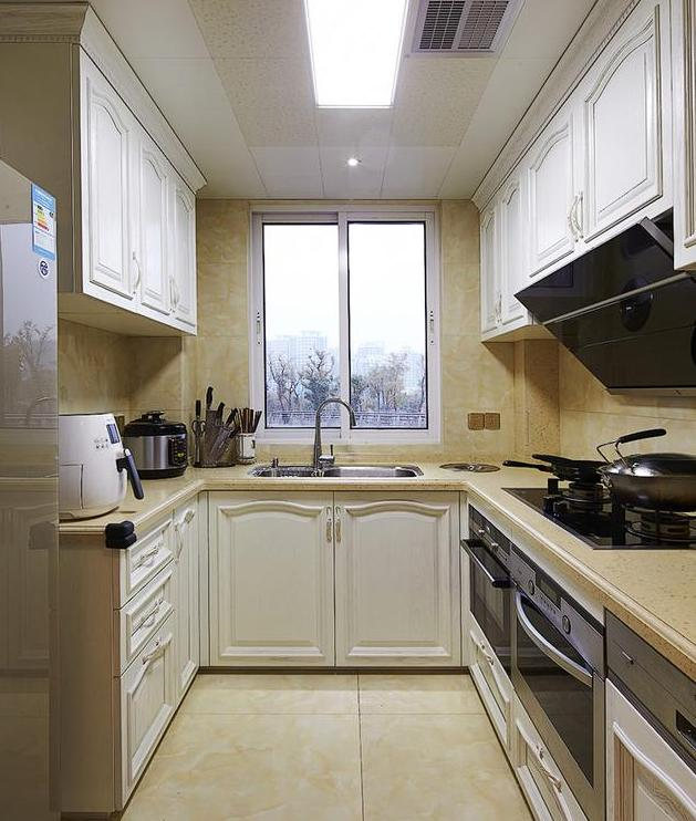 花30万装修的新房，朋友都说像宫殿，超喜欢我家“土豪金”风格