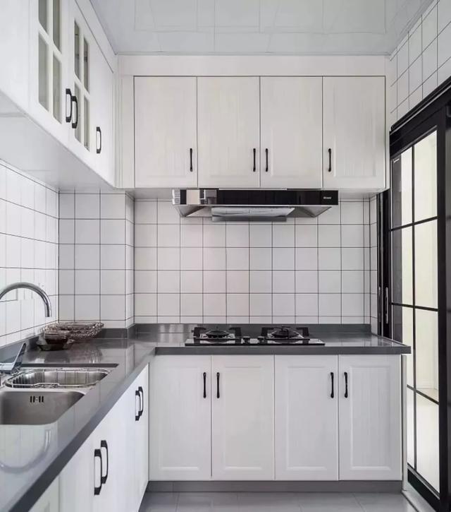 L型、U型和一字型厨房,你家厨房到底适合哪种布局呢?