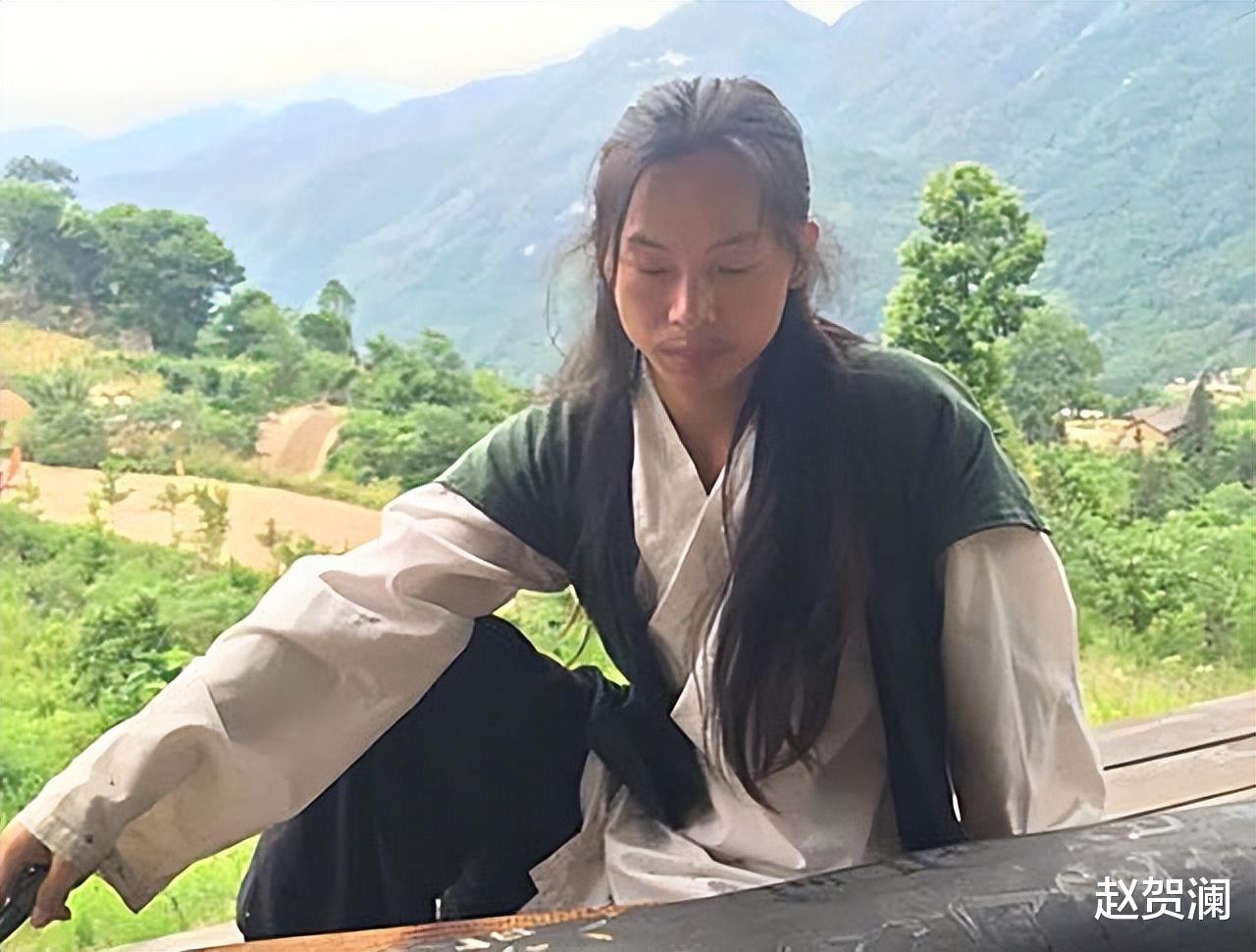 男子隐居深山11年,娶了美女徒弟生了两娃,弟子:师妹成了师娘