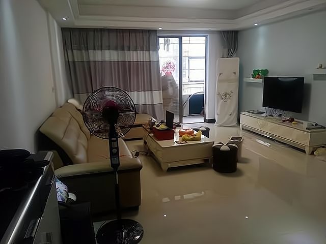 90后夫妻婚房遭网友吐槽,男屋主:别说网友,我自己看了都上火