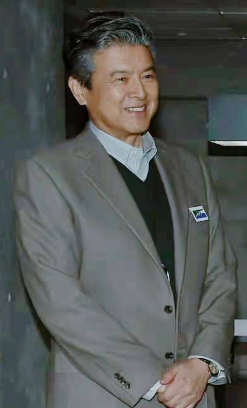 护肤 三浦友和越老越帅气，发福有皱纹也没油腻感，关键是发型选对了