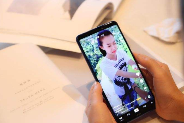 小米科技|搬运国外短视频,你不知道的内幕! 现在还有前途么 ?