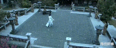 刘诗诗|同为古装女神献舞,有人翩翩起舞一眼万年,有的还是把脸遮上吧