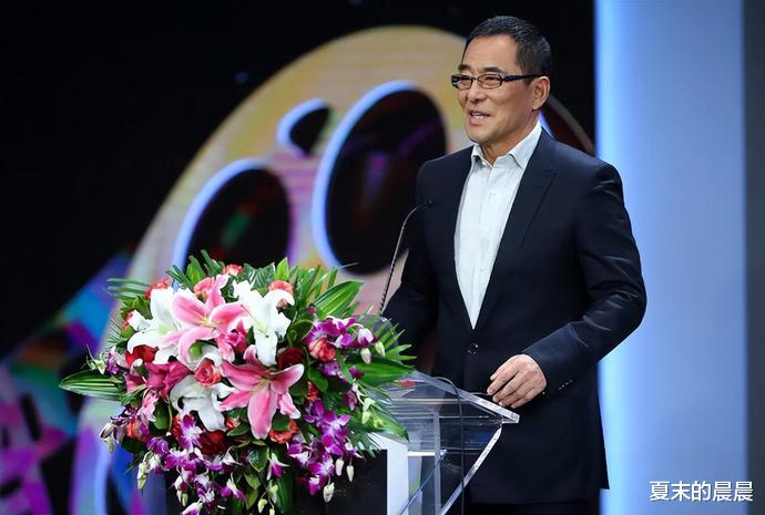 三亚|8位老戏骨晚节不保：有人71岁被曝约炮，有人与女徒厮混，到底咋了？