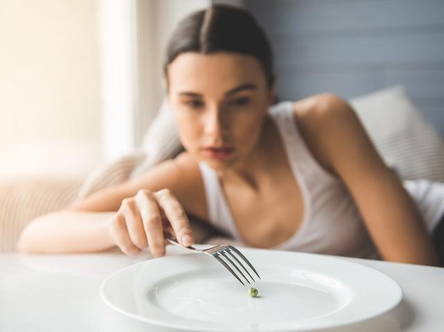 柠檬 长期不吃晚饭的人，除了会变瘦，同时可能还会带来这3个变化！