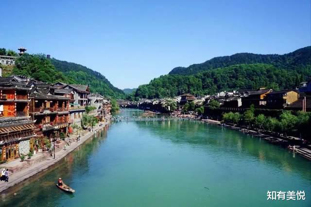 古镇|适合夫妻牵手旅行的8处风景地，每个都浪漫至极！你们去过几个？