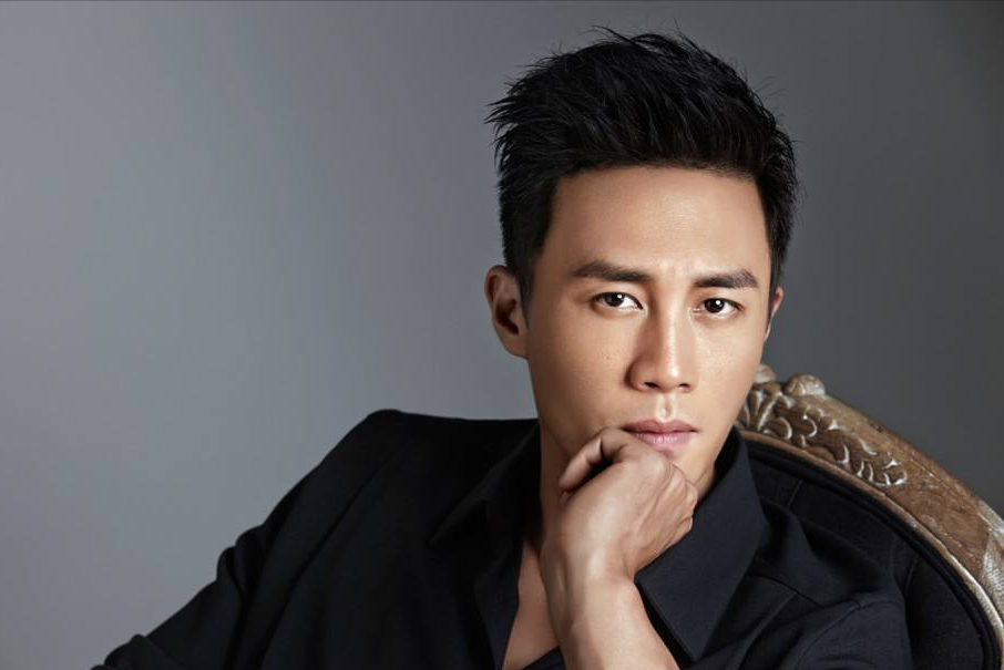 明星|明星油腻起来有多尴尬？陈志朋不系扣子露赘肉，海清让人不忍看