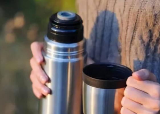 央视曝光后,你家剩几个不锈钢保温杯,“夺命保温杯”都扔了吗?